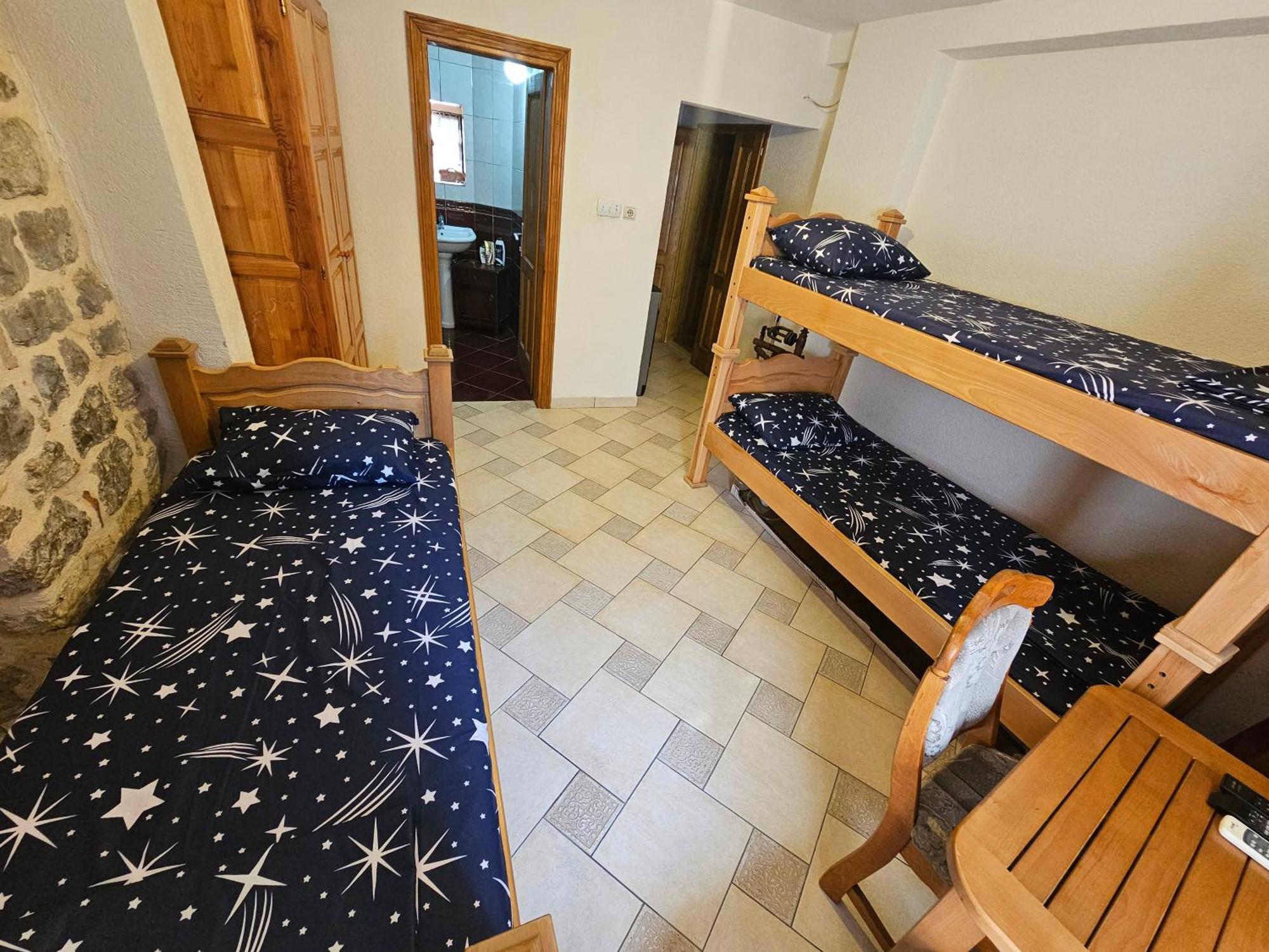Guest House Sljuka โกตอร์ ภายนอก รูปภาพ
